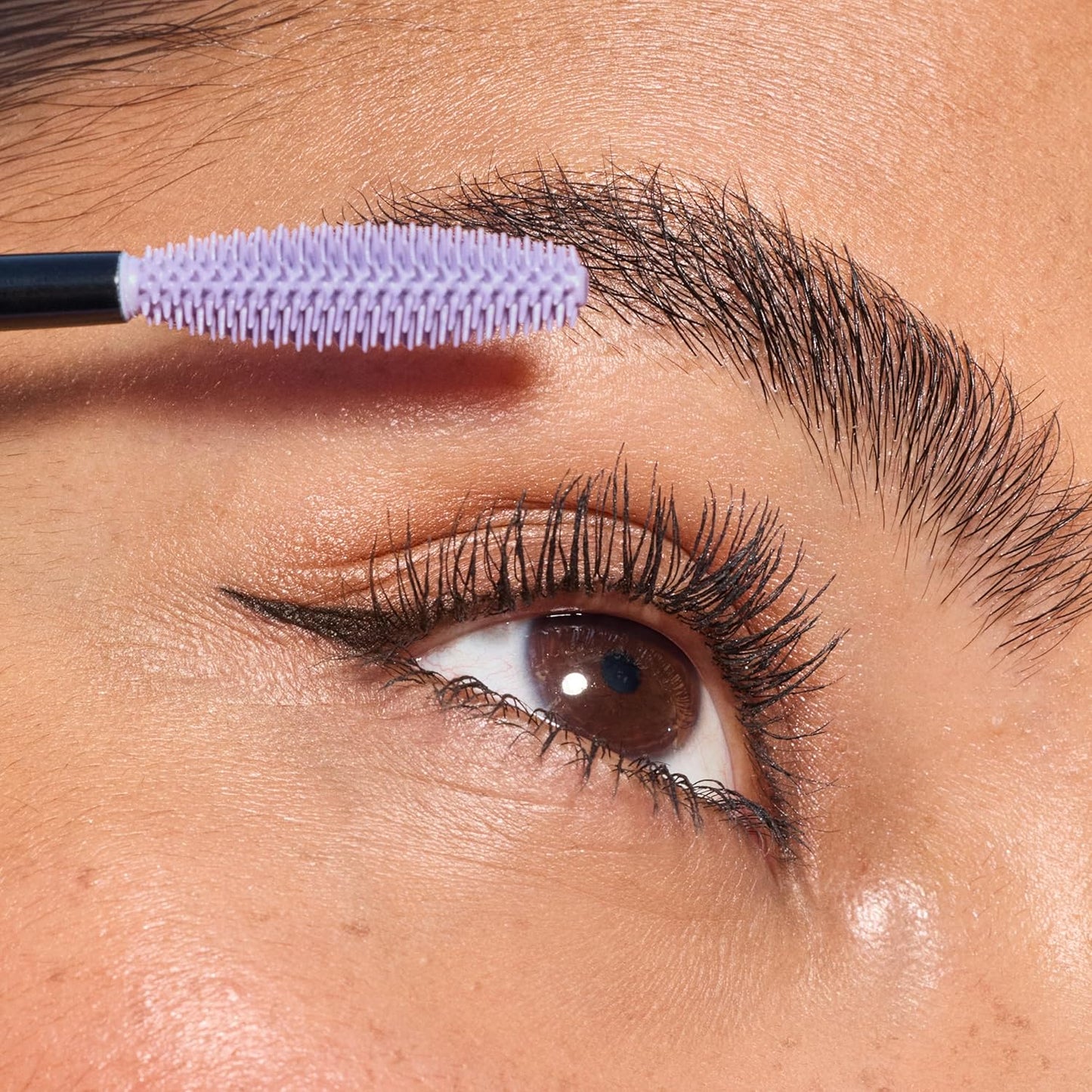 COVERGIRL Lash Blast Bond Volume Mascara - Extreme Black | Nourishing, Smudge-Proof, Vegan Formula