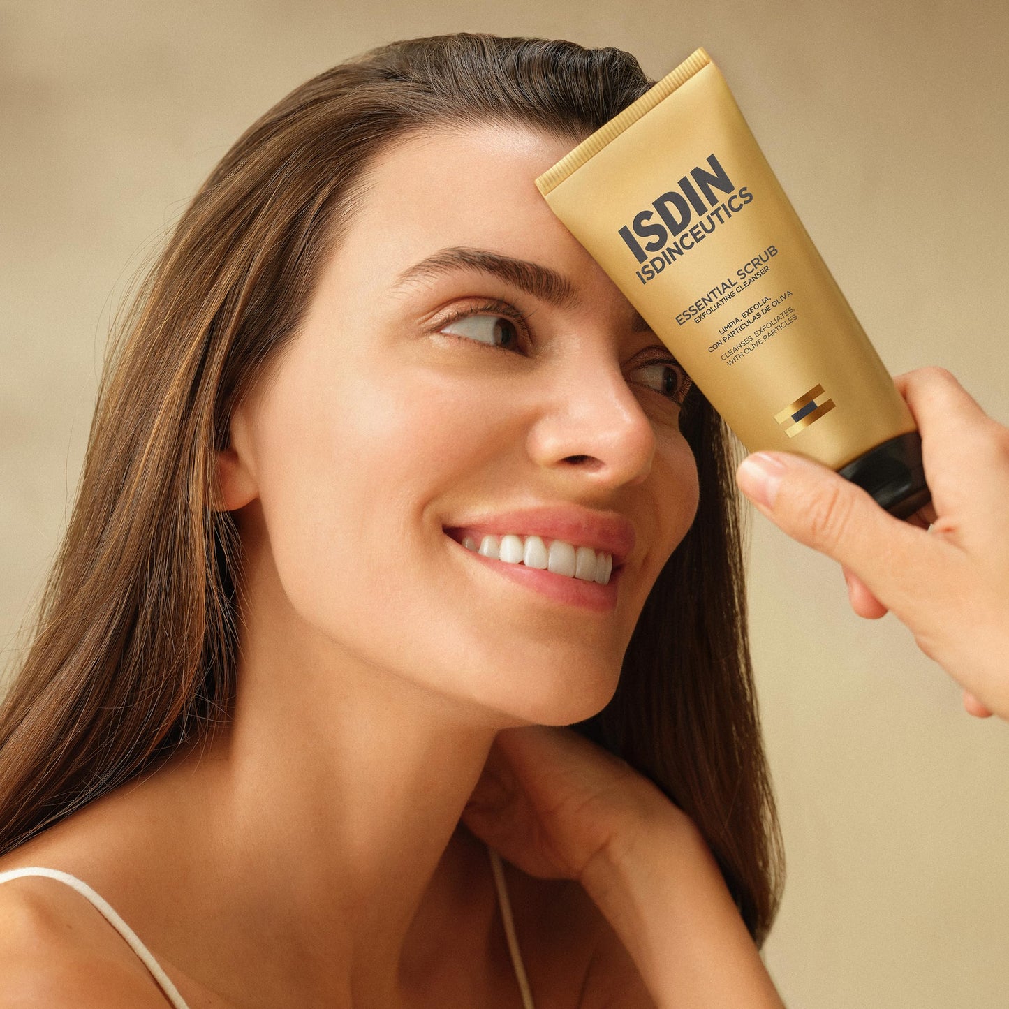 ISDIN Isdinceutics Essential Scrub, Daily Cleansing Gel with Gentle Exfoliating Particles, 100g