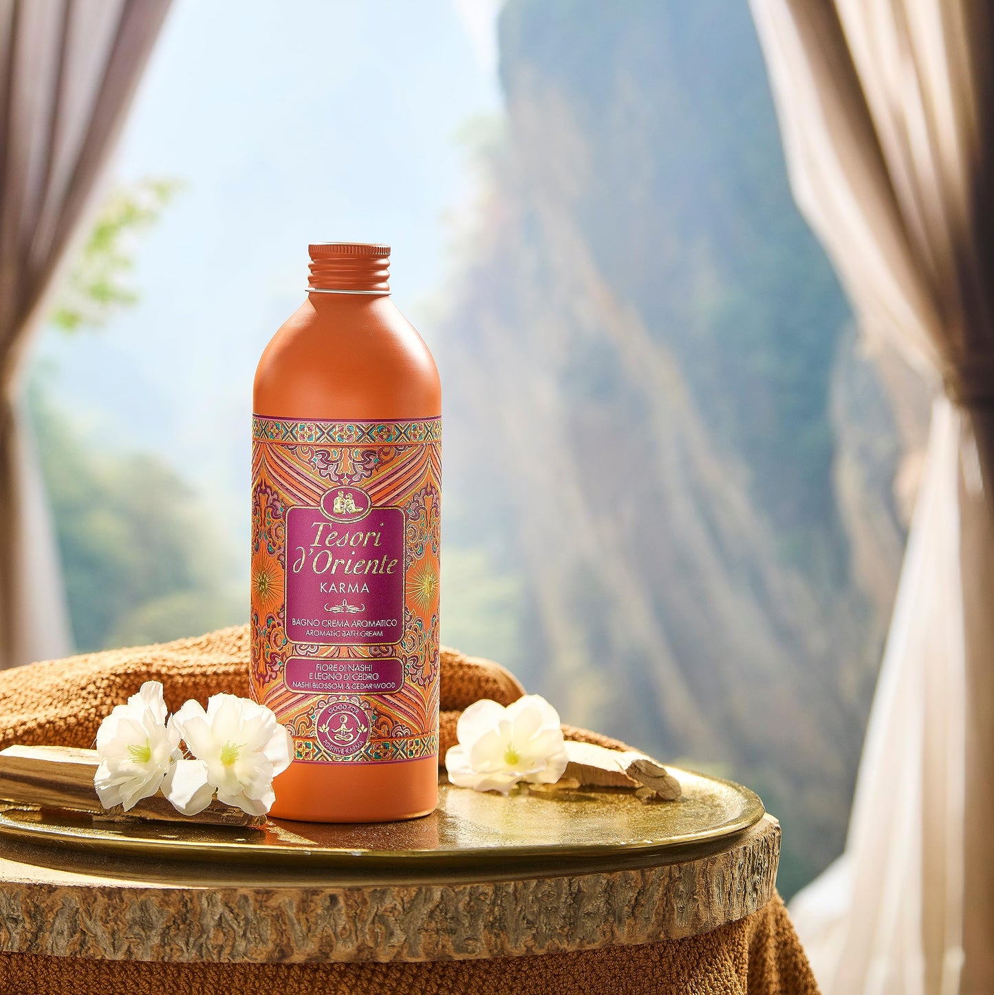 Tesori d'Oriente Karma Aromatic Body Wash with Nashi Flower and Cedar Wood 500 ml, 16.9 Fl Oz made in Italy [italian import]