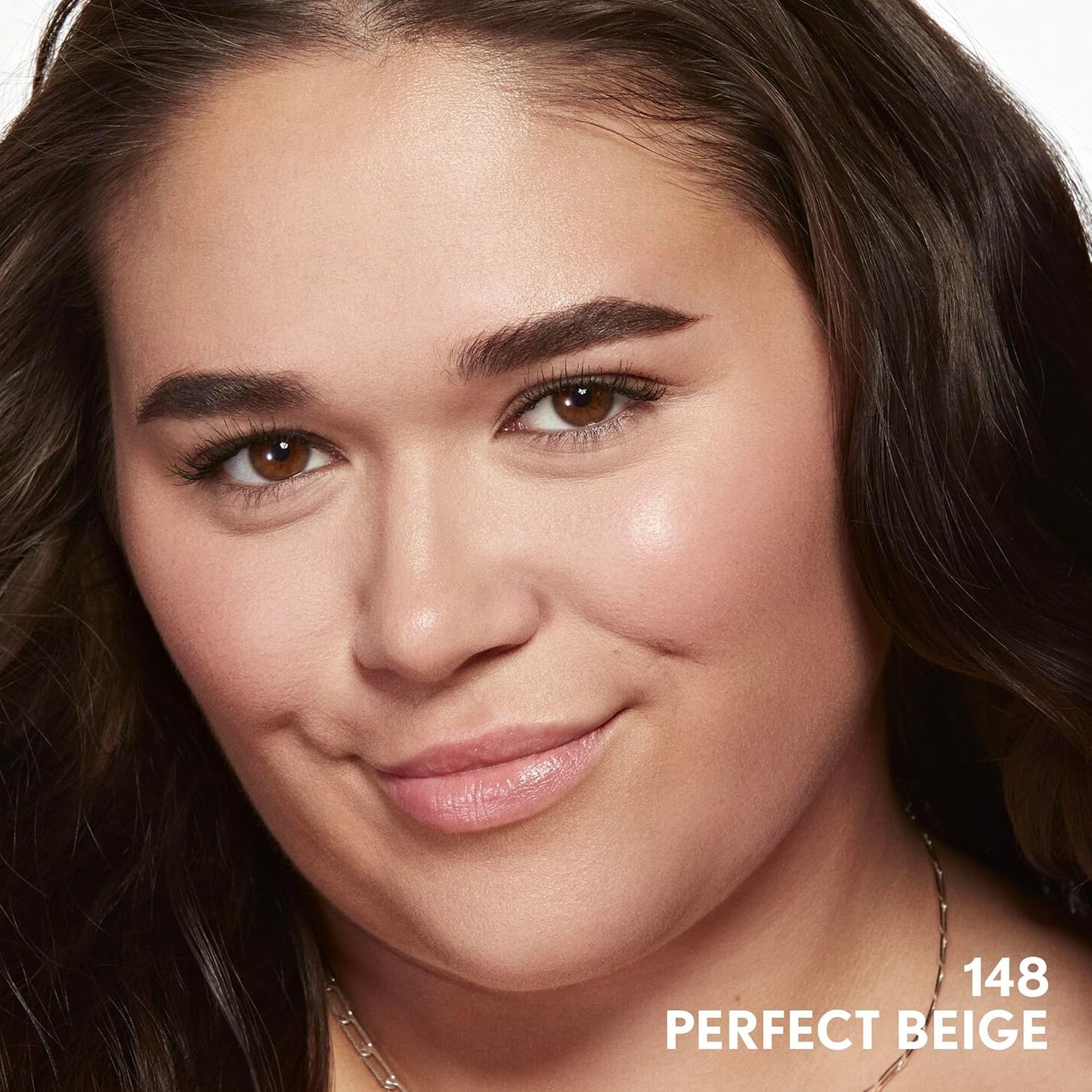 COVERGIRL Clean Invisible Foundation Makeup, Dewy & Glowy Finish, Buildable Coverage, Skin-Like Smooth Look, Vegan, Creamy Natural, 1oz