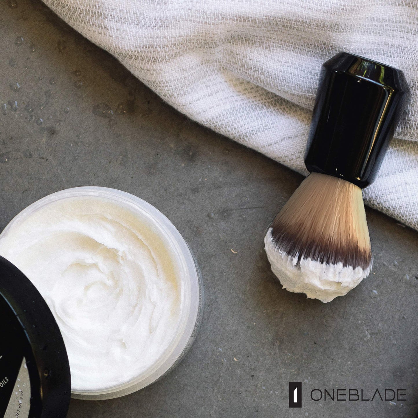 Synthetic Shaving Brush with 20mm Knot by OneBlade