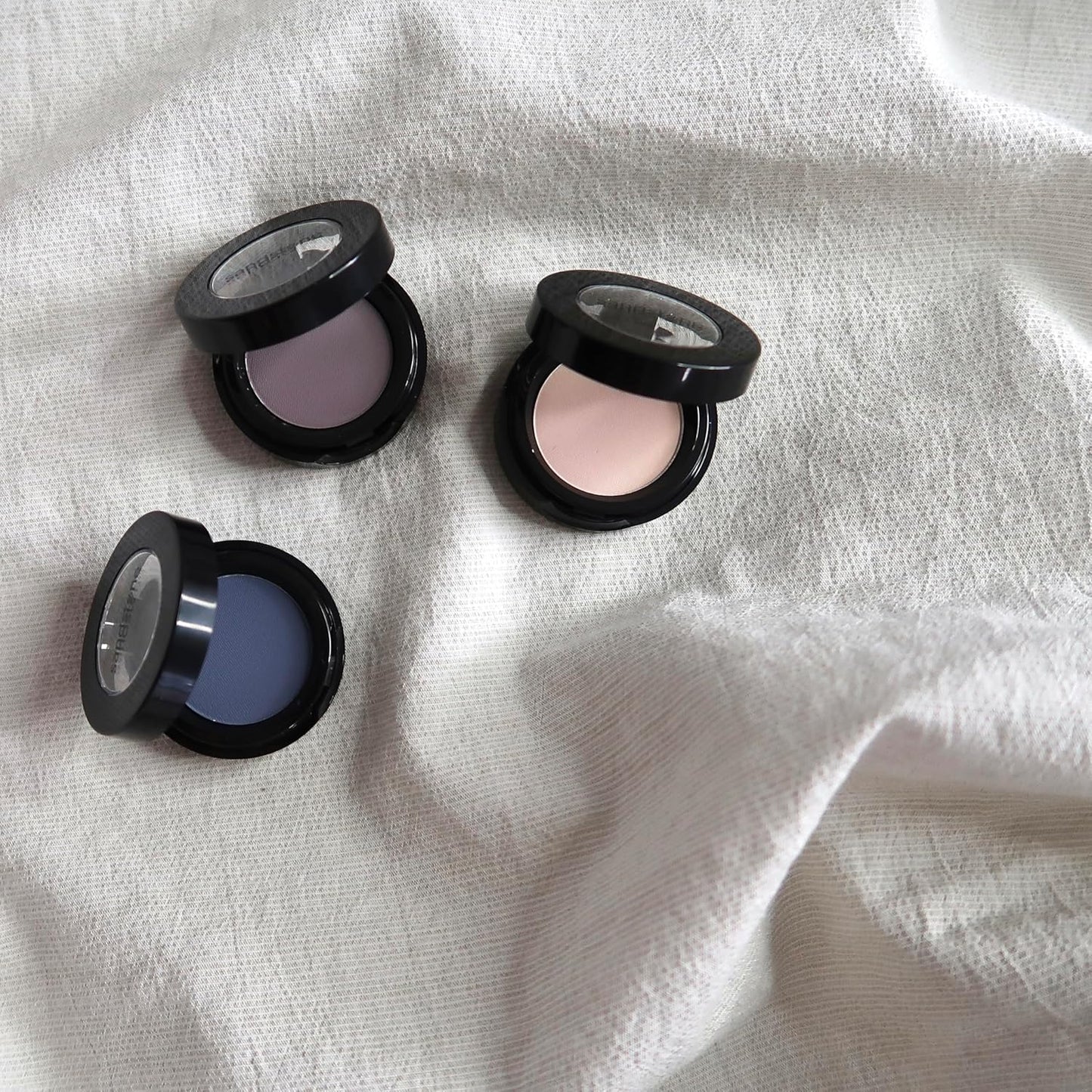 Hypoallergenic Eyeshadow - Long-Lasting, Blendable Formula | Fragrance-Free & Vegan, 262 White-ish