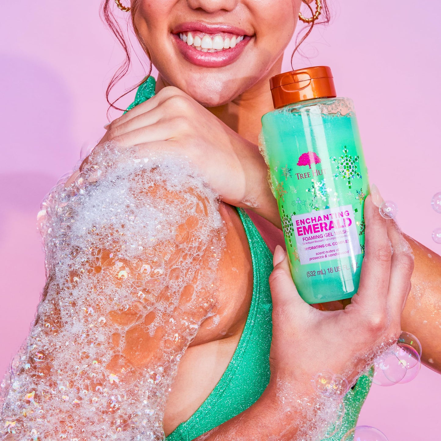 Tree Hut Enchanting Emerald Foaming Gel Wash | Cleanse & Soothe Skin Without Stripping Moisture | Made with our Hydrating Oil Complex | Limited Edition Holiday | 18 fl oz.