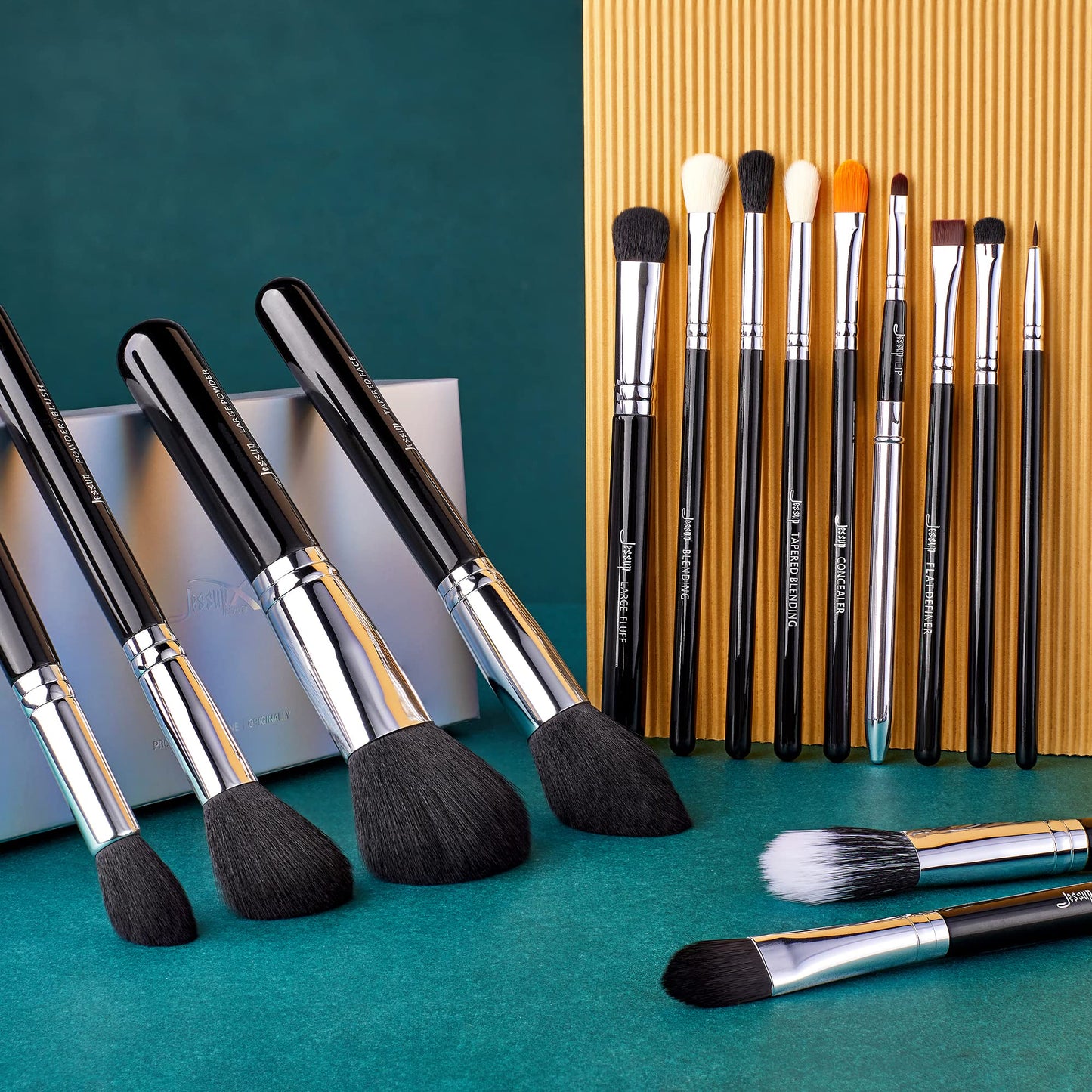Jessup Makeup Brushes 15 Pcs Makeup Brush Set Beauty Cosmetics Make Up Powder Concealer Eyeshadow Eyeliner Blending Lip Brush Tools (Black/Silver) T092