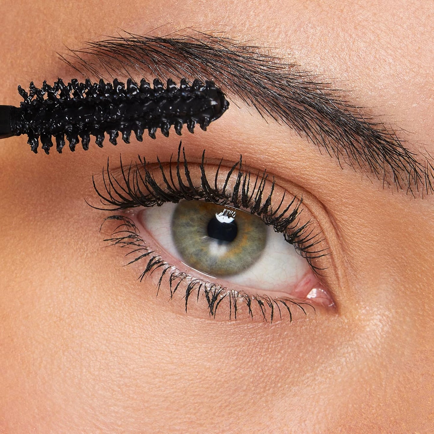 KIKO Milano Extra Volume Mascara - Water-Resistant, Volume-Enhancing Formula | Long-Lasting Wear