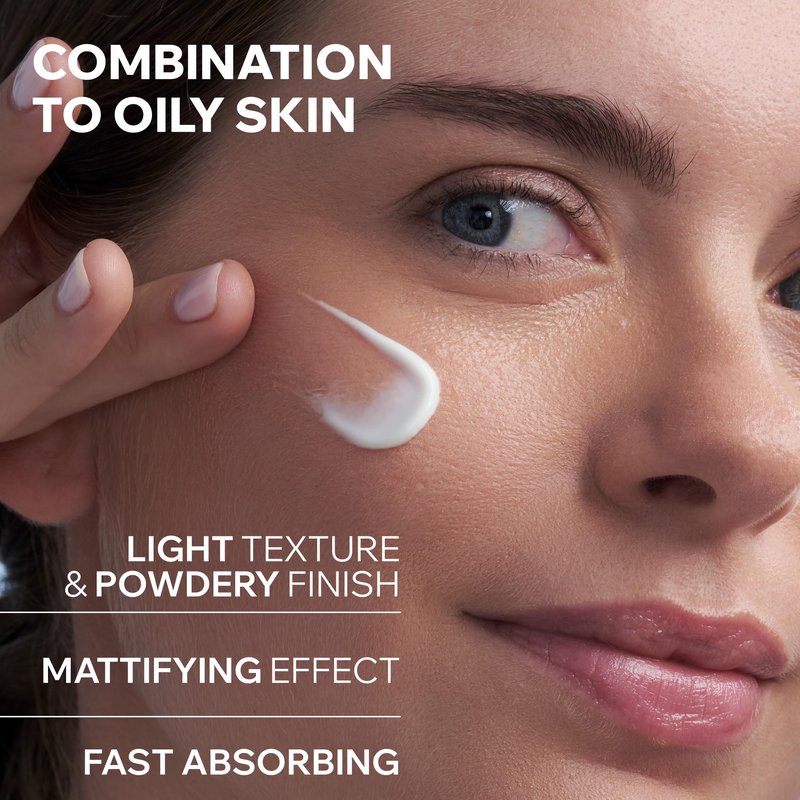 Uriage Hyseac 3-regul+ | Face Moisturizer For Oily Skin Prone To Acne. Pimples, Spots, Blackheads And Blemish Control. Daily Face Cream With Salicylic Acid, AHA And Zinc, For A Clear Complexion, 1.35