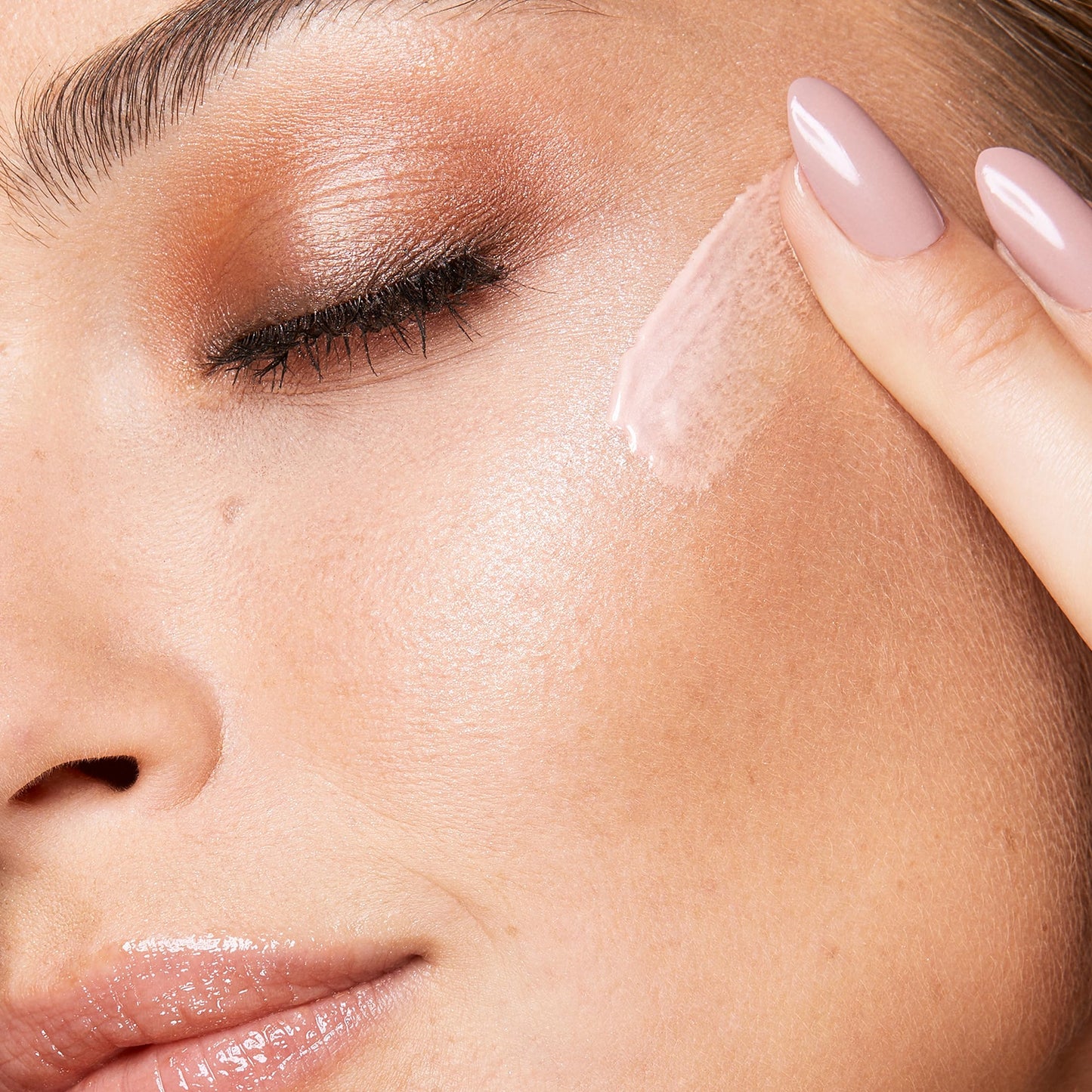 Kiko Milano Radiance Boost Serum Face Base | Highlighting And Perfecting Face Base Serum